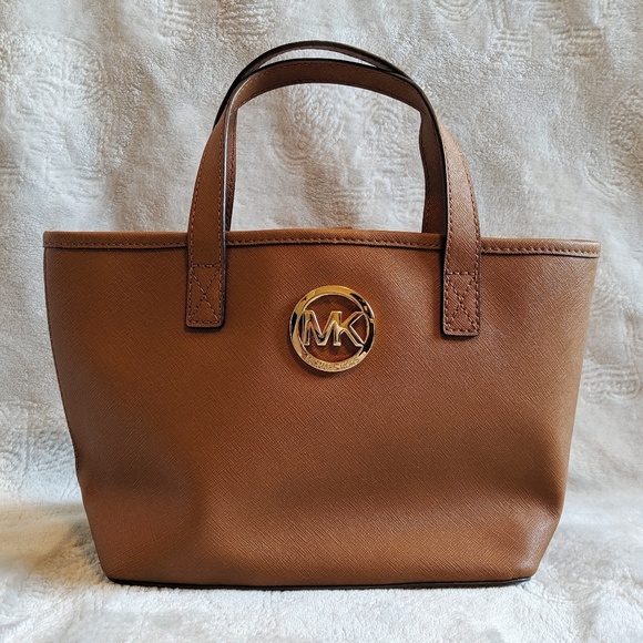 Michael Kors Handbags - 🆕 Michael Kors Brown Handbag